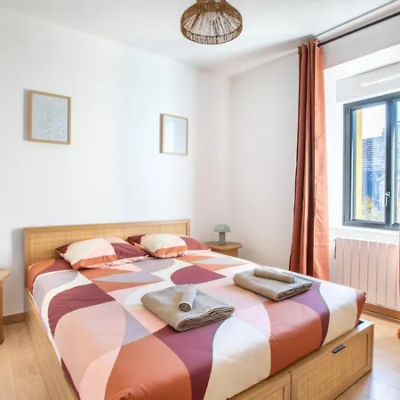 Romantic Getaway With Jacuzzi, Garden View