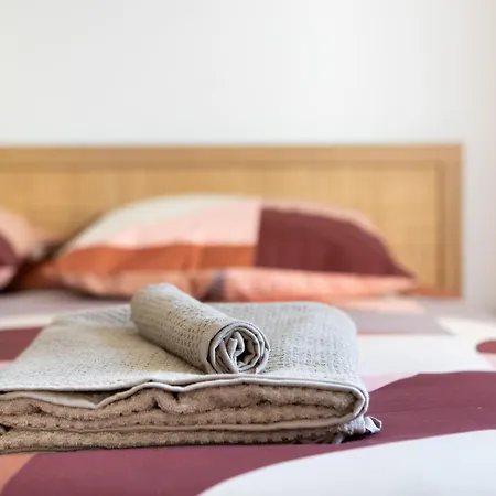 Appartement Romantic Getaway With Jacuzzi, Garden View Mulhouse