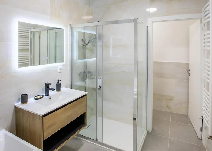 Romantic Getaway With Jacuzzi, Garden View Mulhouse