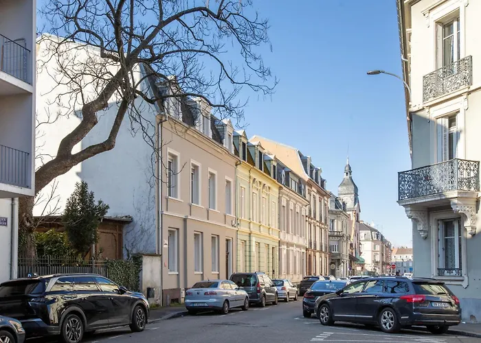 Apartament Romantic Getaway With Jacuzzi, Garden View *